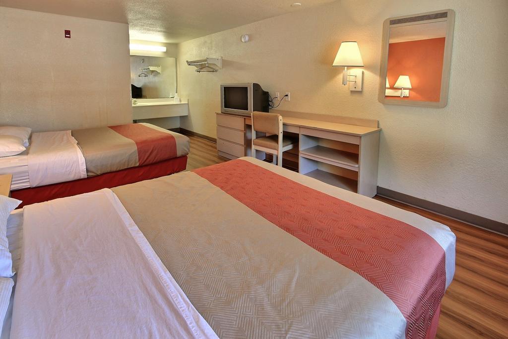 Motel 6-Newport News, Va Kültér fotó