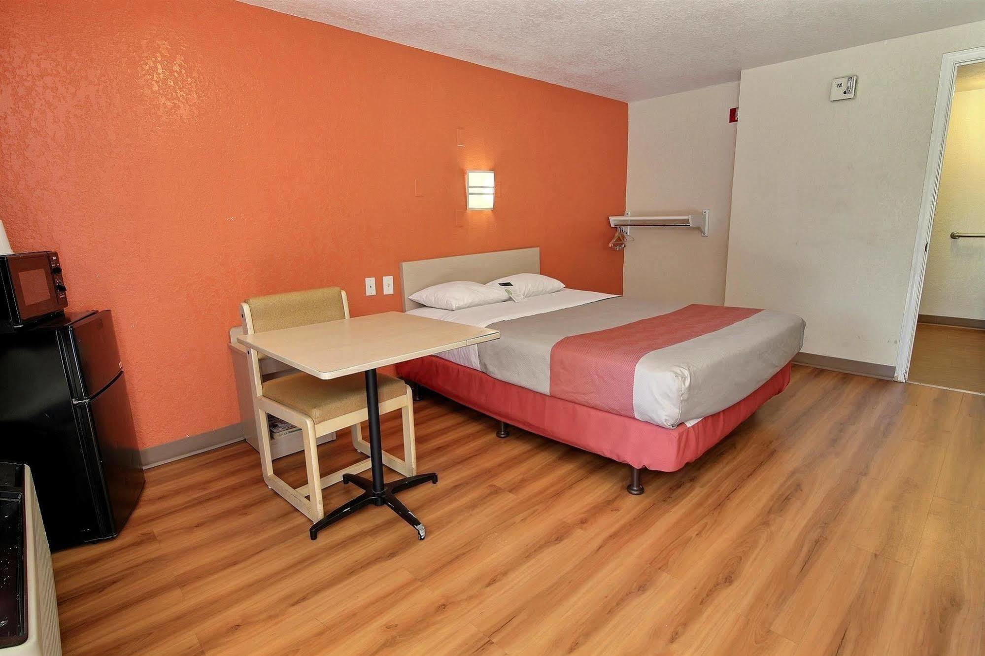 Motel 6-Newport News, Va Kültér fotó
